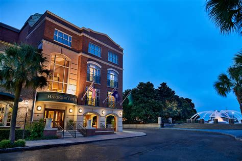 luxury hotels downtown charleston sc.